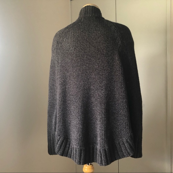 Michael Kors Size Small Grey Chunky Knit Poncho - Picture 5 of 13